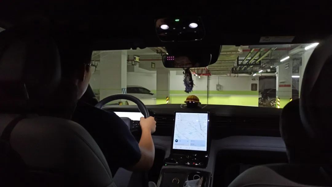 车主说车：不能换电的电动车没有未来？听听蔚来ES8车主怎么说