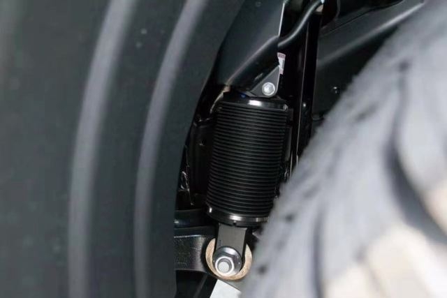 柴油版陆巡—19款丰田酷路泽4500柴油顶配全面解析