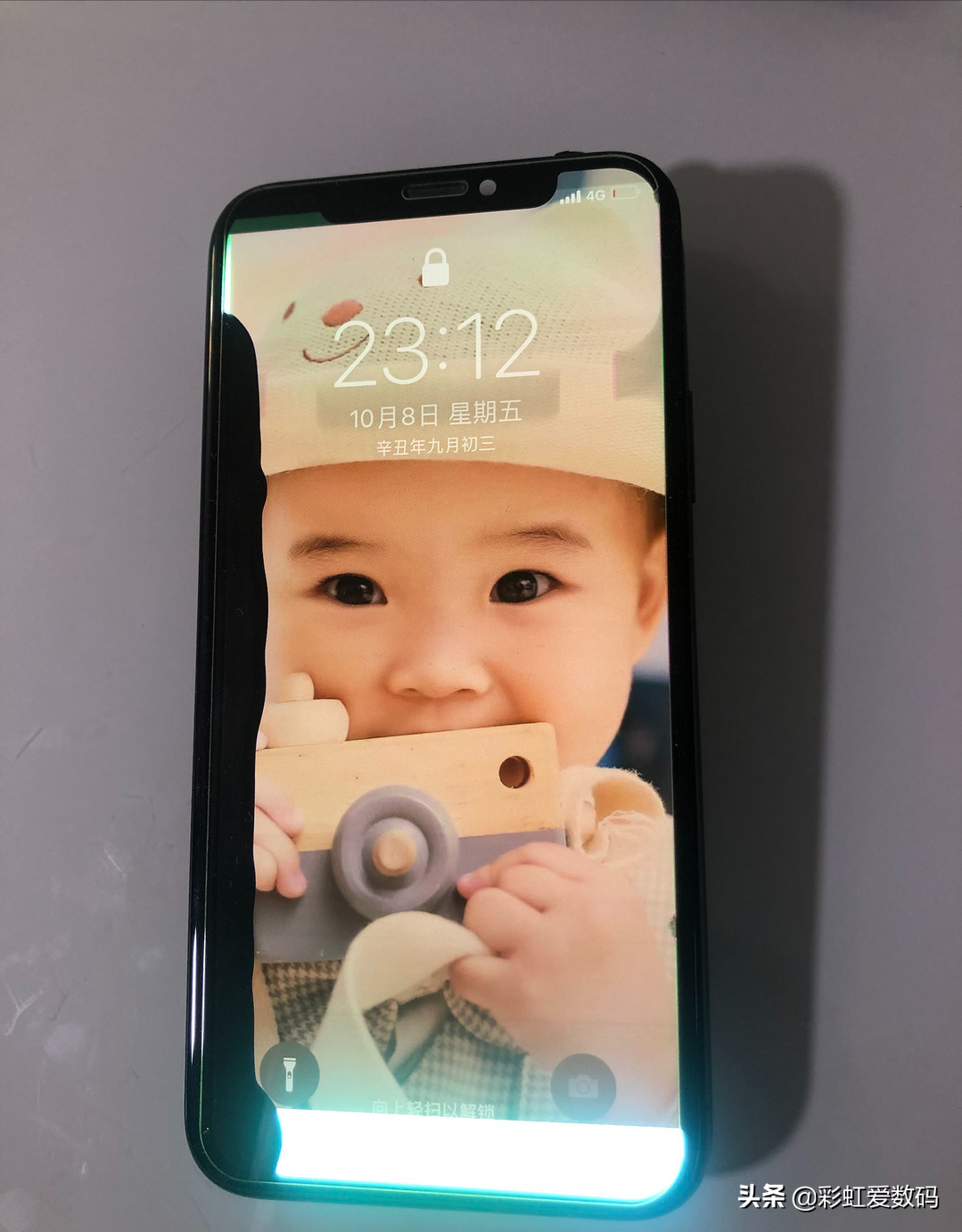 手机屏幕为啥会漏液？坏了需要去维修店吗？个人换屏经验分享