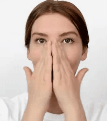 一到冬天皮肤就发红、刺痛，我们到底应该怎么护肤