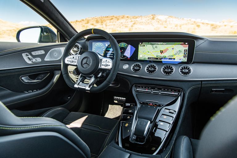 BBA豪华性能轿跑的三强争霸：奥迪RS7，宝马M8与奔驰AMG GT63 S