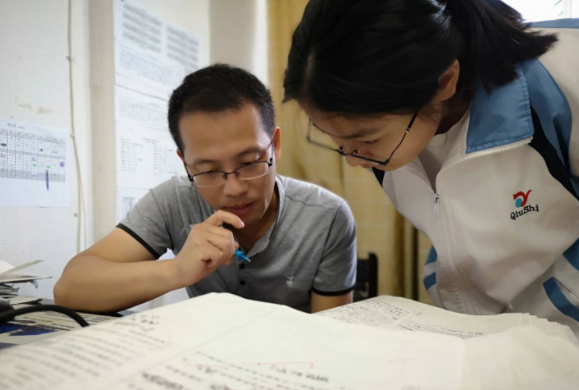 优秀教师任职多年突然离职，辞职信内容扎心，说出部分老师现状