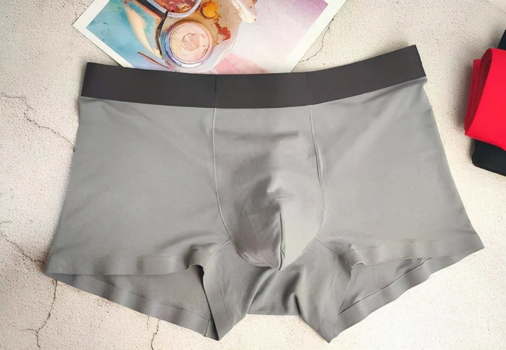 男人内裤有多脏？揭秘日常隐藏的细菌真相