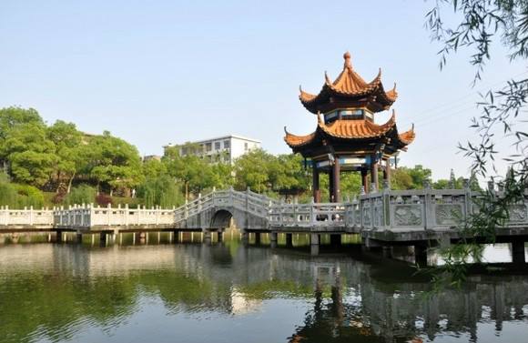 这两所大学，530—580分左右可录取！性价比很高，值得报考！