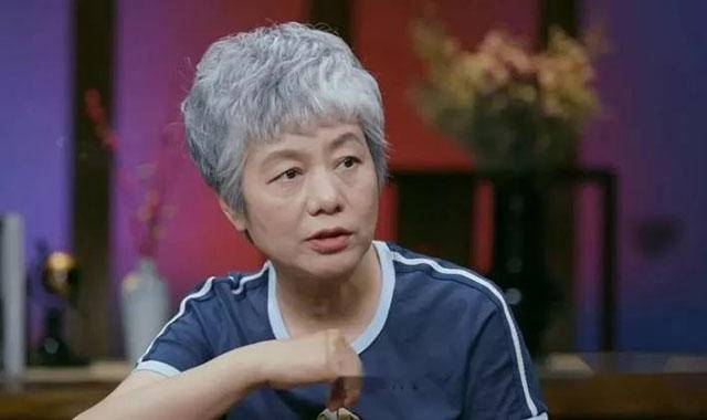 考生高考中途突然暴走，撕毁他人答题卡！这种心态，确实“失衡”