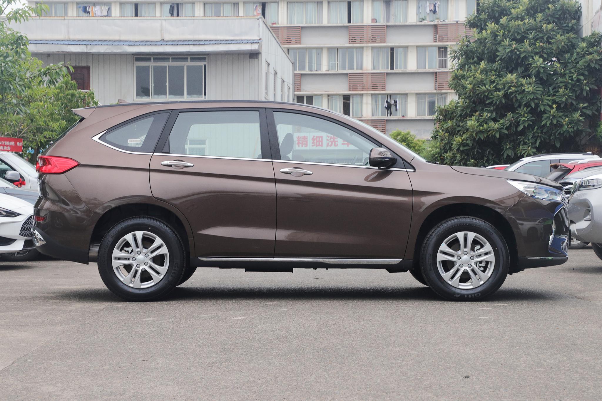 手握10万，买空间大、皮实耐用的SUV，首选这3台，1.5T爆178马力