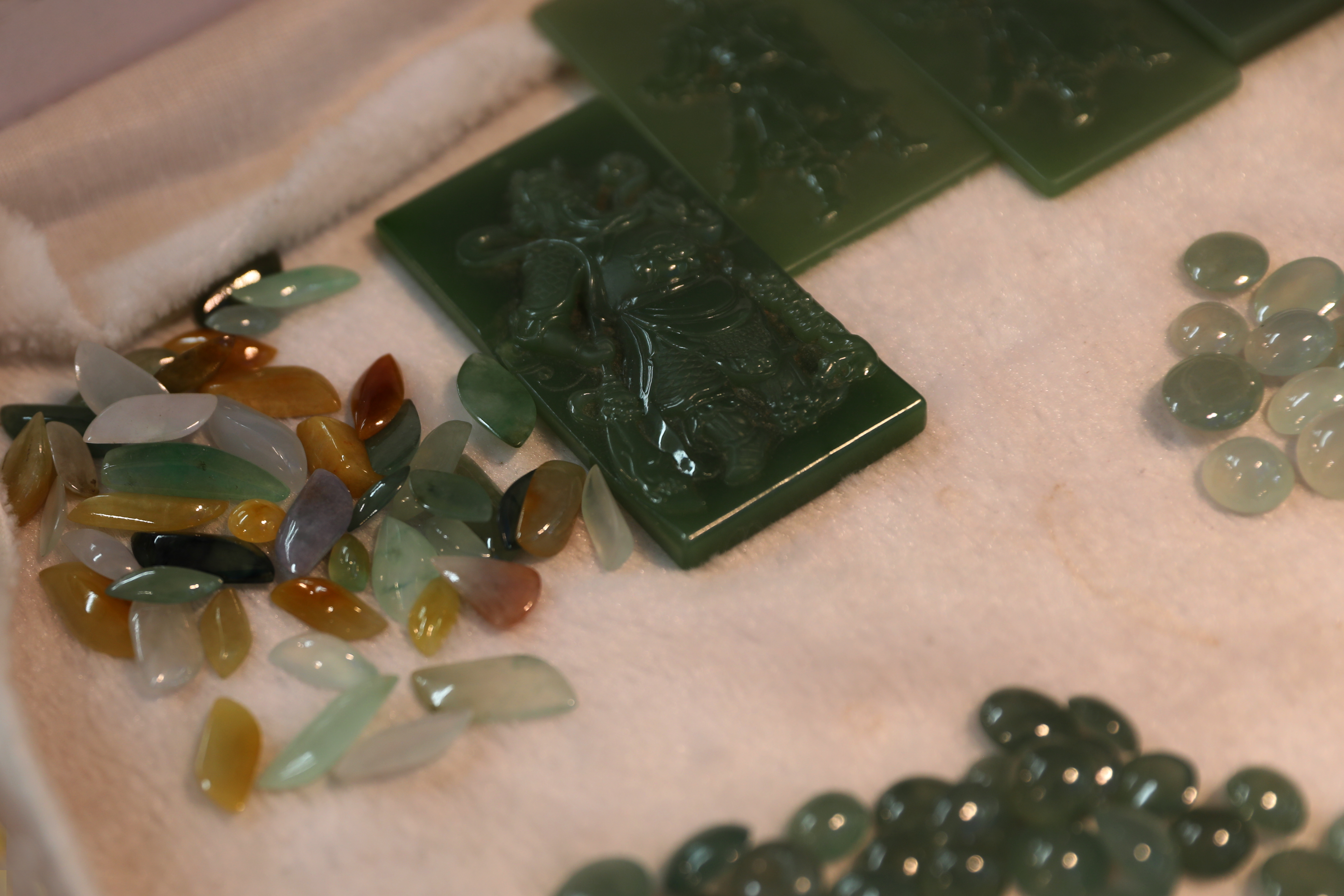 广州玉器街深藏窄巷中,曾经的市井天堂,玉石价格从5元到几万元