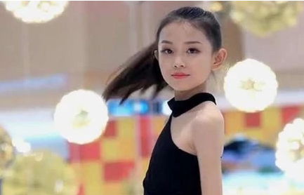 童模宋小睿仅10岁，便拥有近800万粉丝，请善待每个努力的小天使