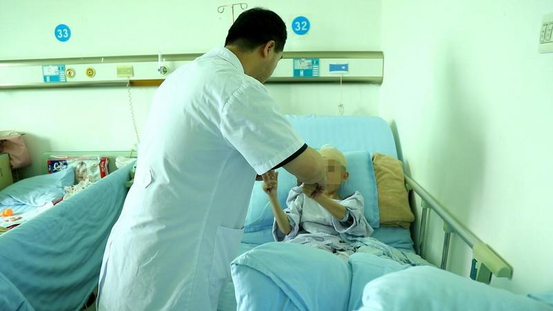 10岁小孩头晕呕吐“感冒”一个月，竟是颅内肿瘤