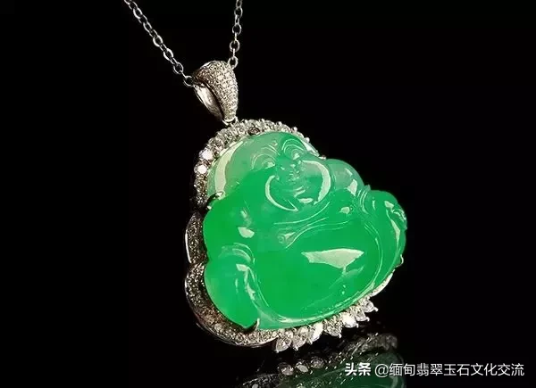 缅甸翡翠玉手镯价格(缅甸翡翠玉手镯到底多少钱一个) 缅甸翡翠玉手镯价格(缅甸翡翠玉手镯到底多少钱一个)
