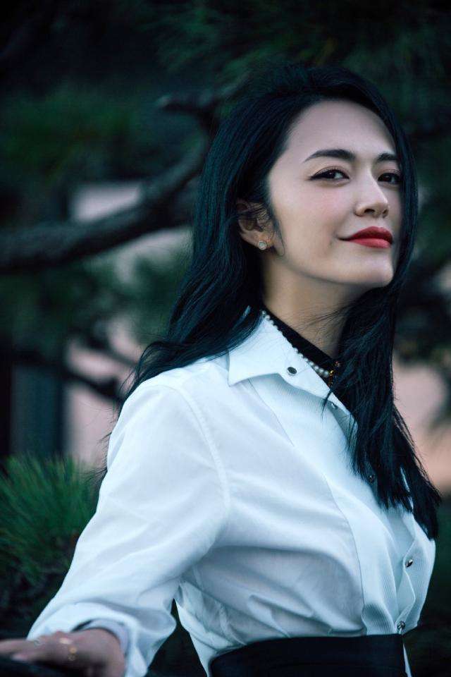 女生脸上有这4个特征，就是大众脸，别再自以为自己很好看了
