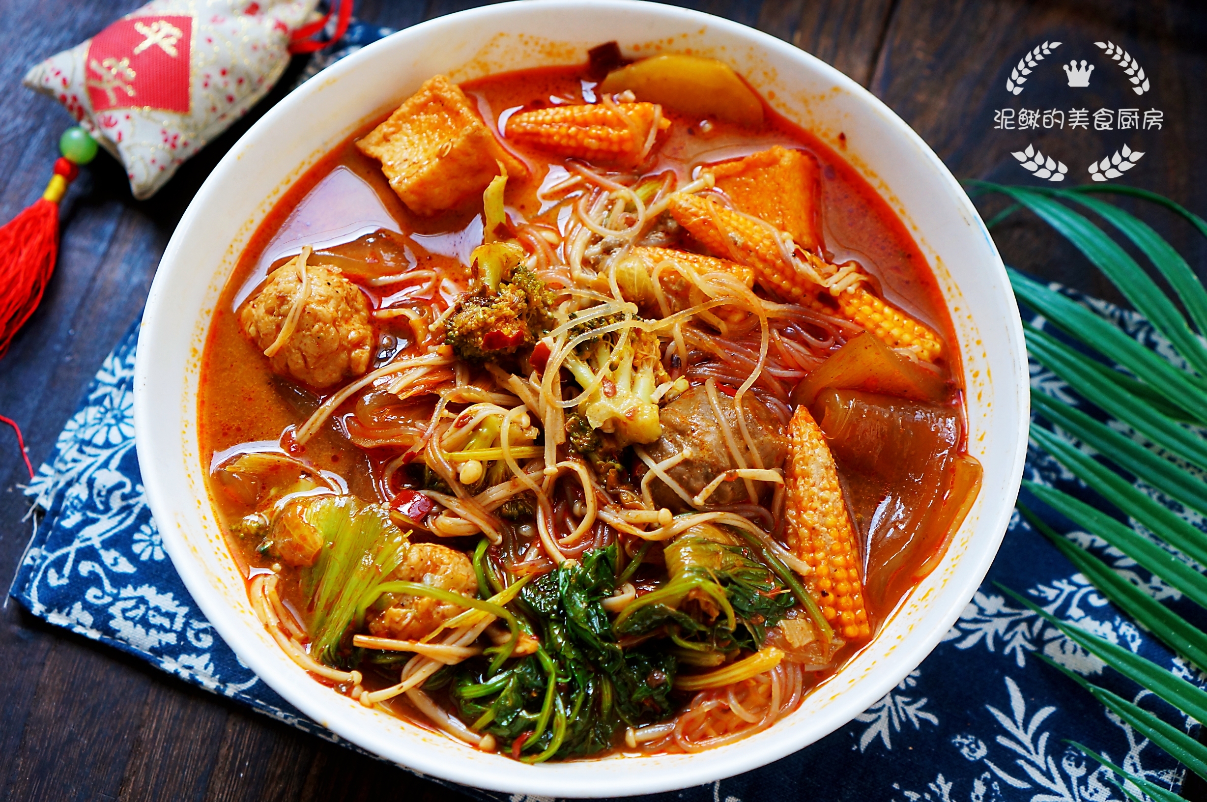 在家制作麻辣烫，方法简单，只需一包调料，比外面买的好吃