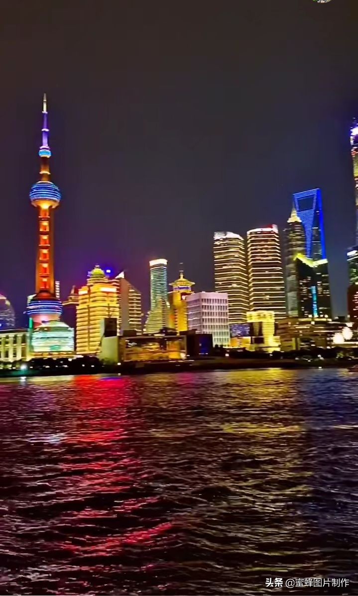 壁纸美图，上海滩美丽的夜景令人陶醉