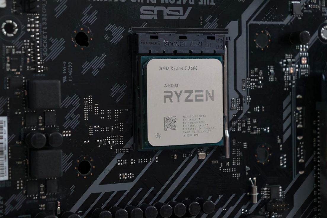 还在等显卡降价吗？别傻了！时间不等人