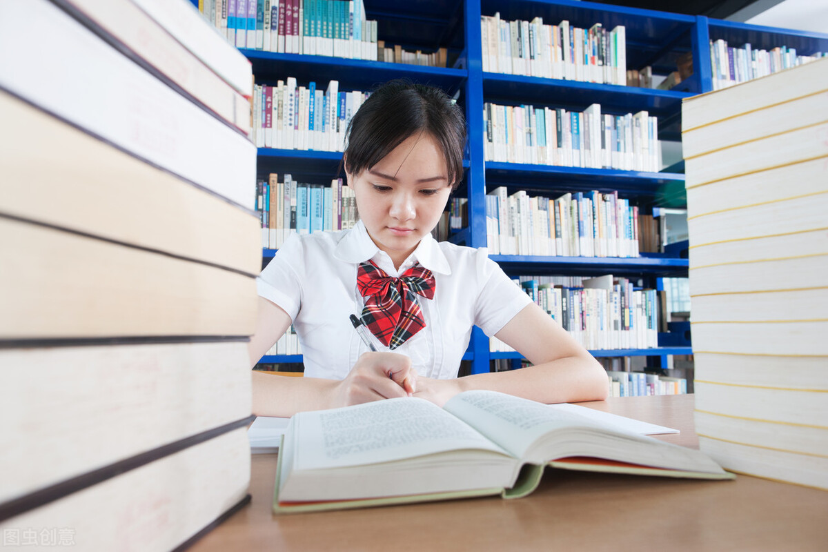 文化视角下的高考英语作文问题分析及对策研究