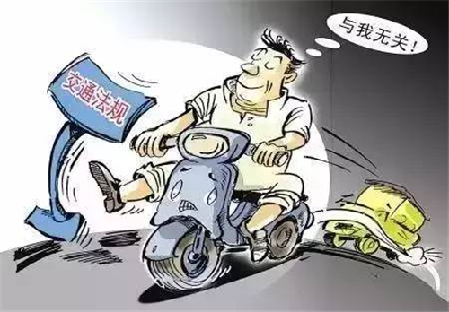 江苏交通事故致11人死亡，交通肇事罪和重大责任事故罪有何区别？