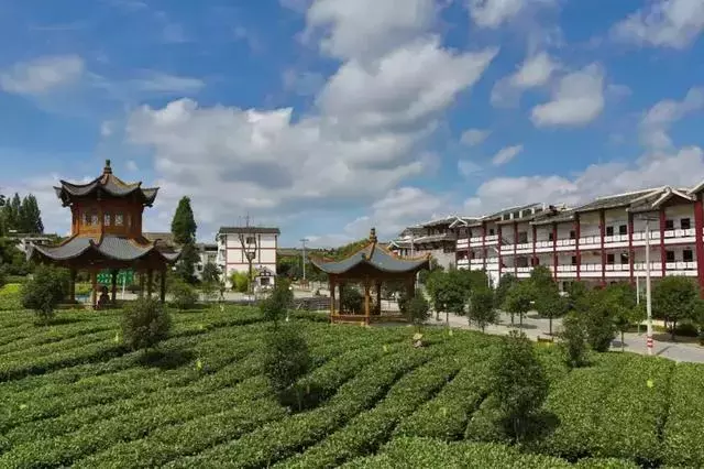 这是贵州村庄？感觉像欧洲童话小镇！春节自驾游就去这里耍！