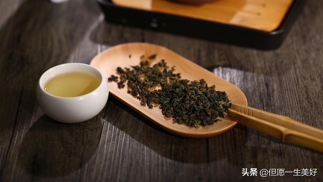 一个人静静喝茶的句子，修心养性，心烦心累时看看！