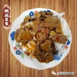 当绥德的好吃的遇上唐诗宋词和现代诗,咋看憨水流得忽啦啦家