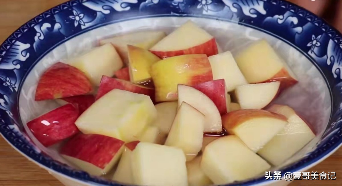 水煮苹果可以治便秘吗（水煮苹果的功效与作用）