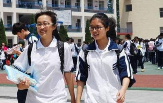 小学“教师编”或不再吃香，未来这类教师可能会逆袭，成为香饽饽