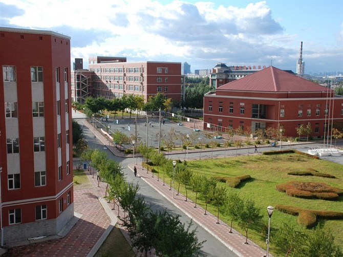 河南南阳十所重点高中，2020高考喜报，南阳一中六百分上线超千人