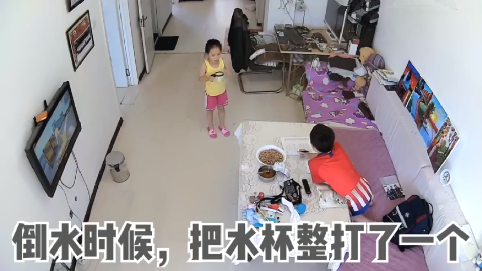 亲兄妹相处的日常，两人对话过于真实，网友：不同家庭同一个妹妹