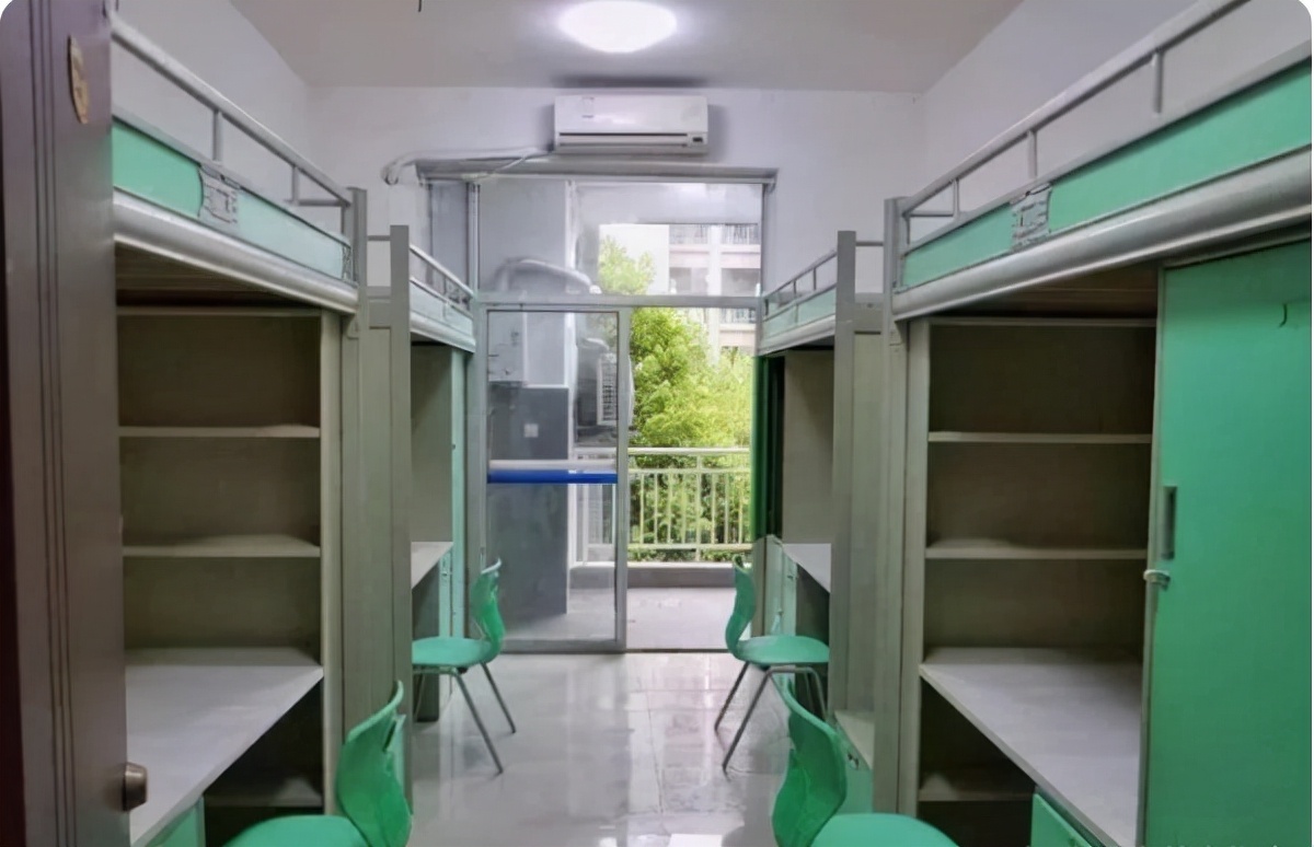 国内大学“豪华宿舍”排名，清北都没入选，网友看完决定好好学习