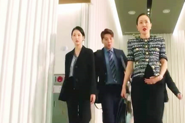 孕期准妈妈不要“乱穿衣”，不同场合搭配不同风格，既体面又舒适