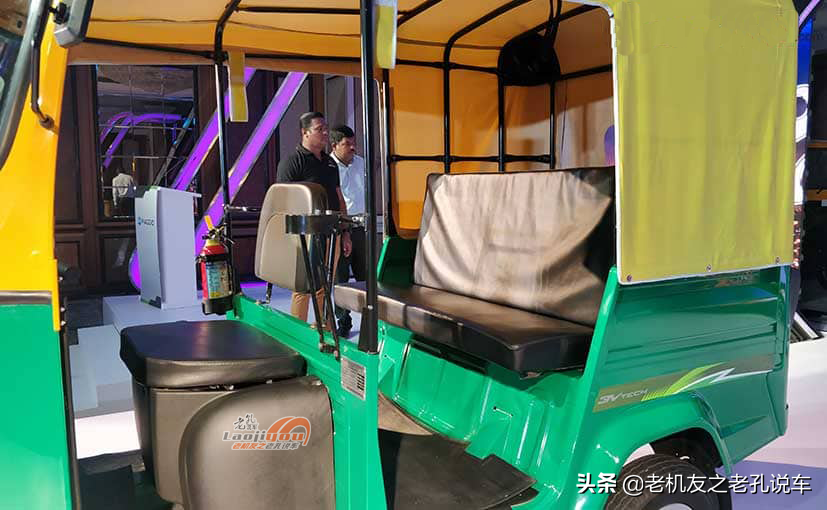 1.7万元，全新比亚乔复古正三轮上市，最有腔调的快递专用车
