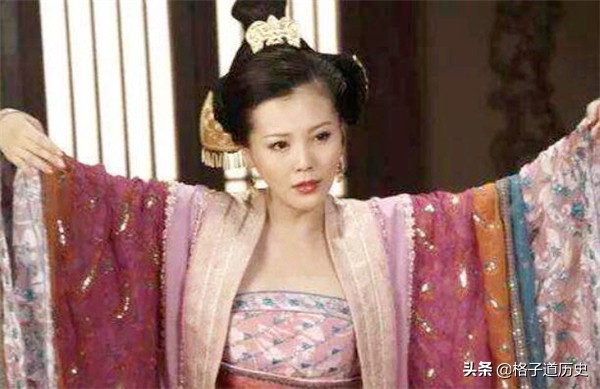 吕雉把戚夫人做成人彘，戚父手握重兵，为什么不救自己女儿？