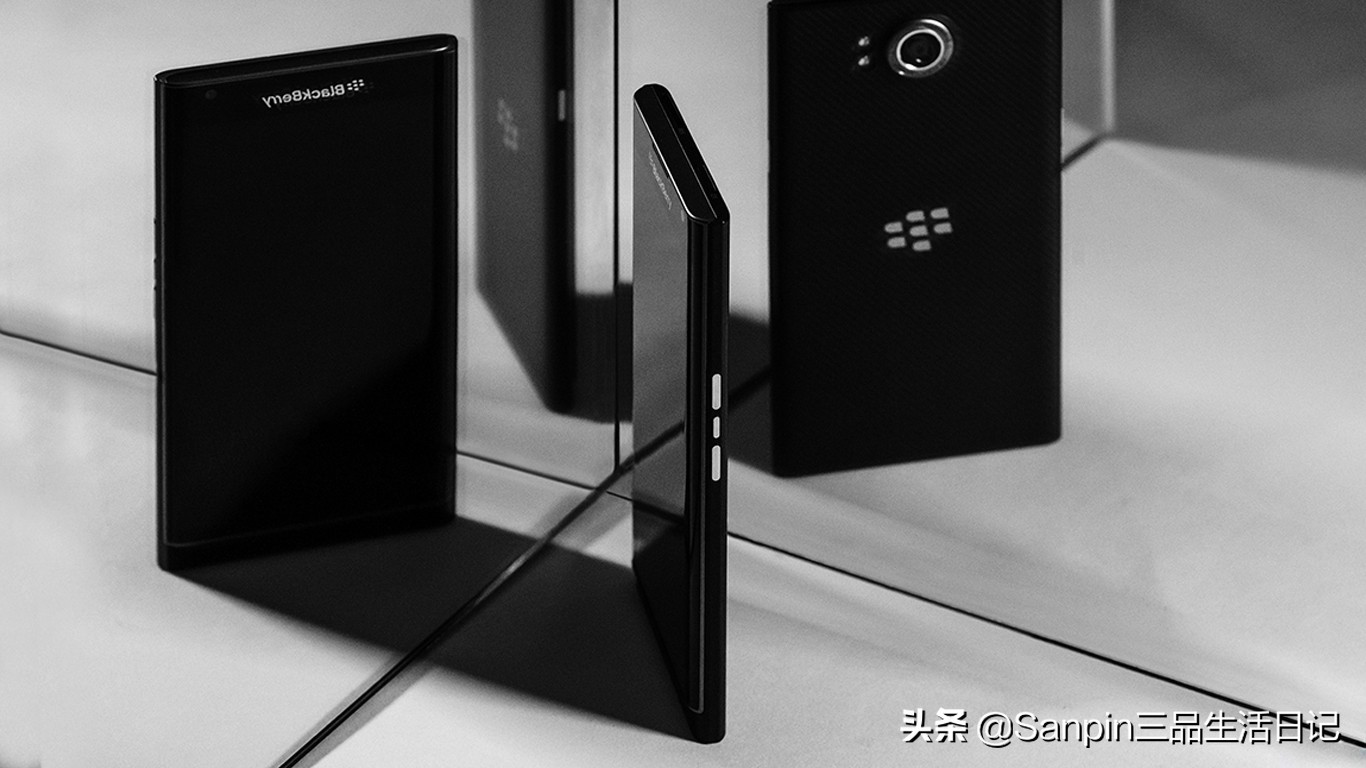 blackberry黑莓手机主题电脑壁纸1366x768(多图高清)