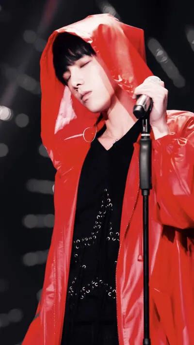 “华语音乐半壁江山”华晨宇的火星人生