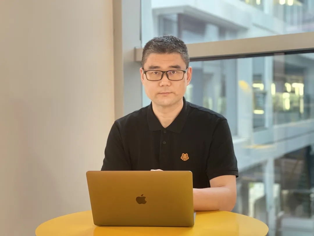 85后铲屎官的创业实验：爱，陪伴，机器人