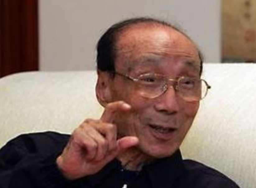 6000多座逸夫楼，一些楼的“逸”字少了一点，学校已征得本人同意