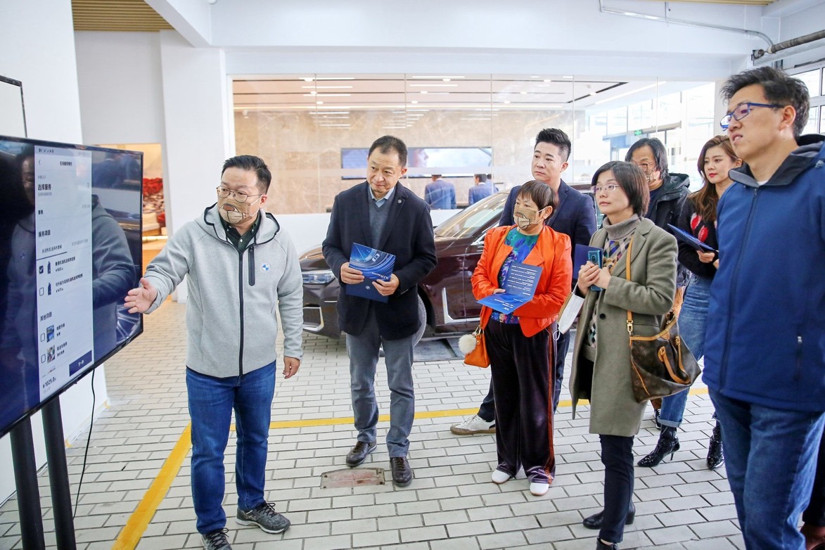 把“死对头”请来面对面PK，宝马售后服务为什么这么敢玩？