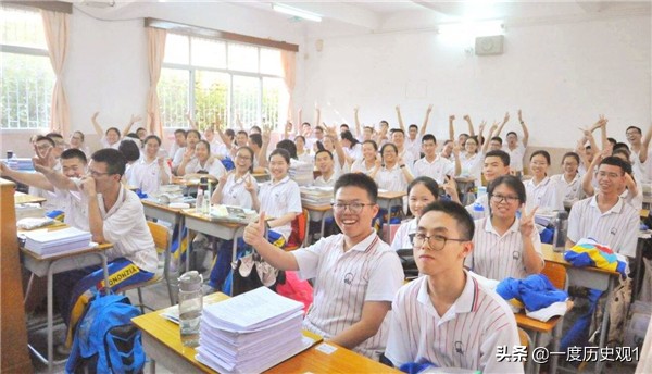 梁实22次高考（高考钉子户）