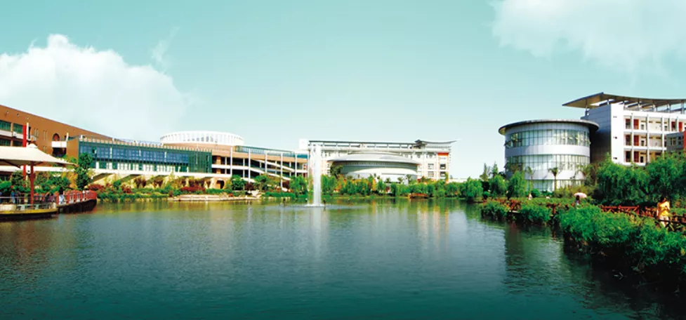 学生宿舍还有跃层双人间，眉山这所大学让隔壁学校羡慕哭了