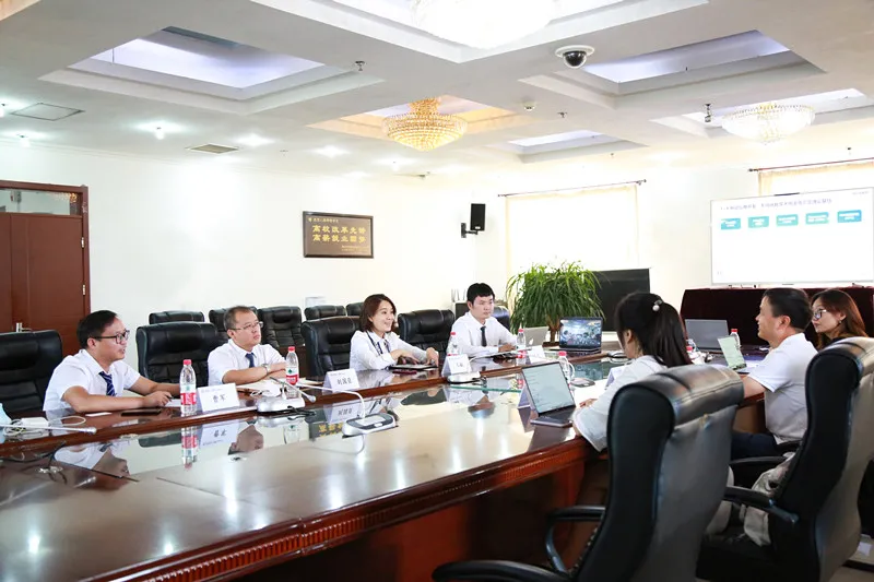 欢迎华为，走进八维——课程建设与合作纪实