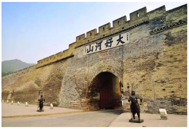 中国十大风景名胜之一：万里长城