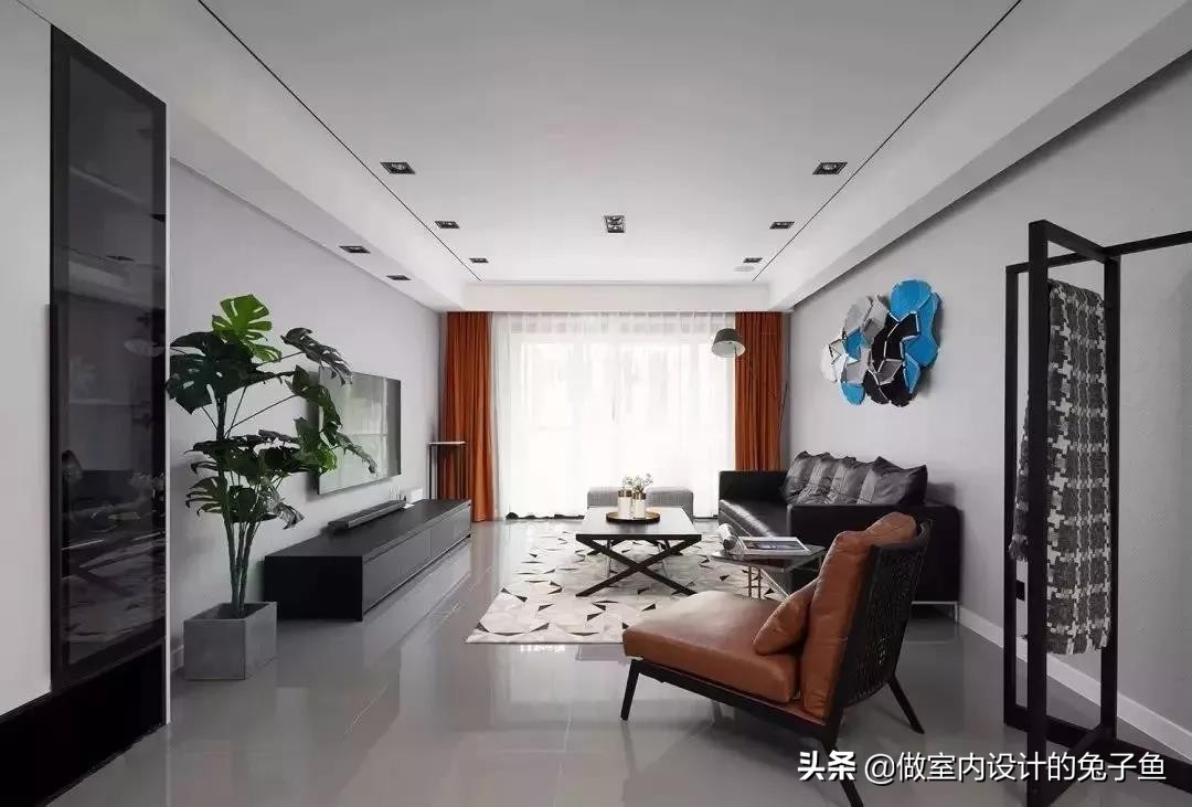 客厅有个梁，别瞎装修，利用这8种方式解决，完美