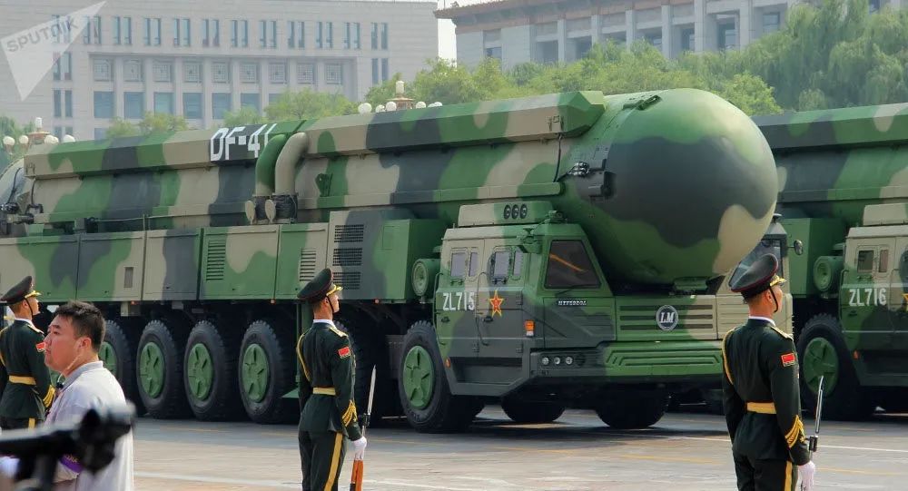 中国有3000多枚核弹？美前高官断言，中国核力量9年后超美俄总和