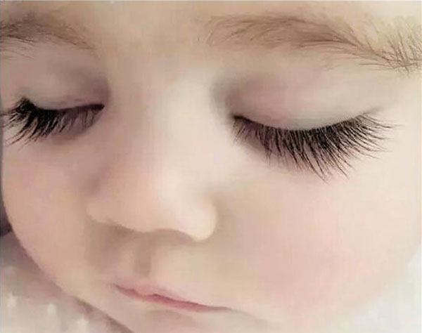 如何让婴儿的睫毛变长(三步就能让娃长出浓密长睫毛) - 乐宝宝贝