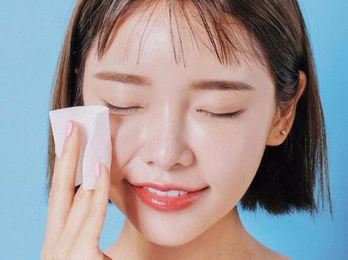 用爽肤水真的是在补水吗？关于爽肤水的几个真相，没用对等于浪费