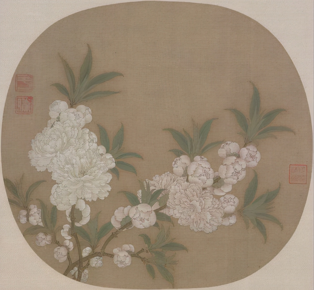两岸故宫所藏“桃花”为主题的古画古瓷