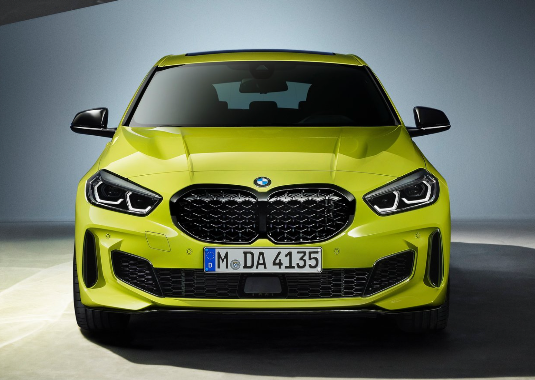 8秒破百,竞争amg a 35! 宝马m135i xdrive官图