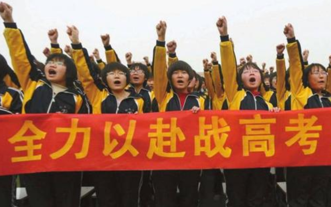 “宁读烂高中也别读职高”，3年后差距明显，家长：还好没选错