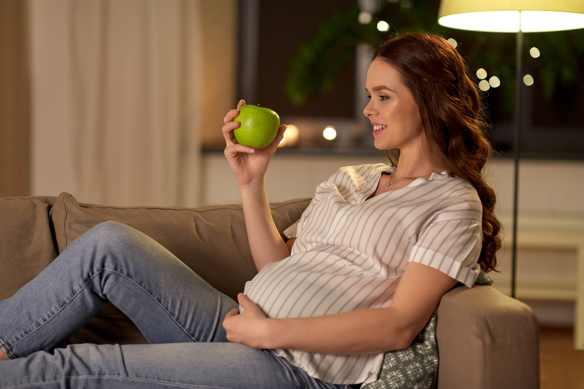 怀孕可以吃葡萄吗(孕妇吃葡萄，会有这5个意想不到的好处！) | 说明书网