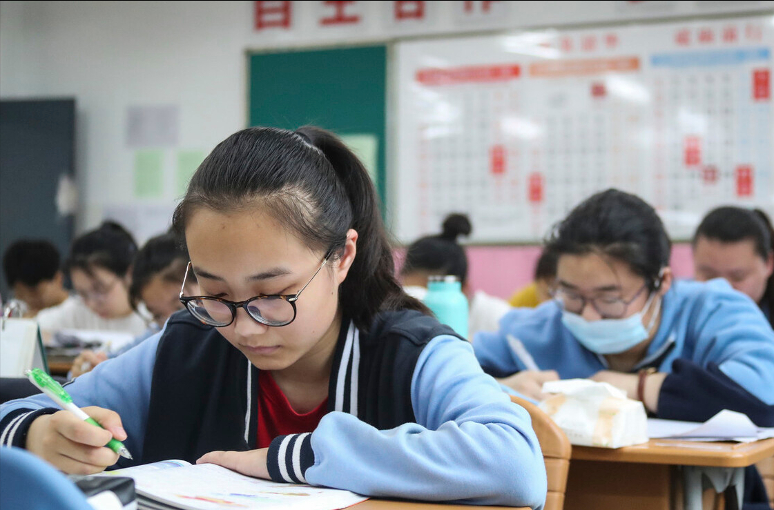 2021高考迎来“变革”，英语或将被淘汰？同时还有个坏消息