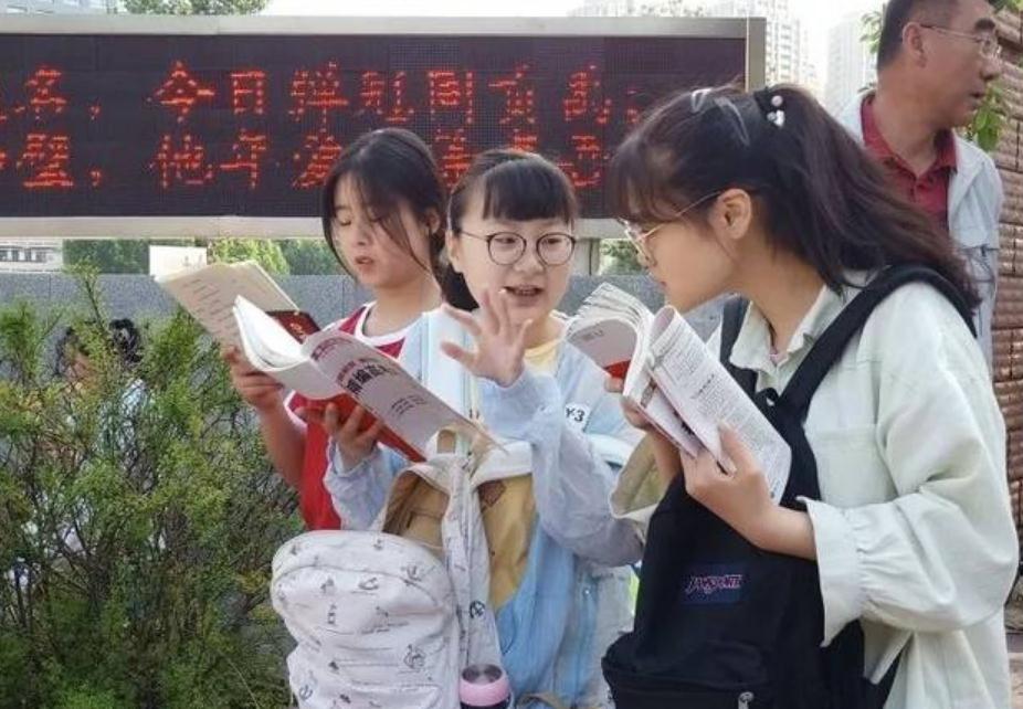 高考强省“苏大强”，今年高考成绩沦为吊车尾？江苏考生有苦难言